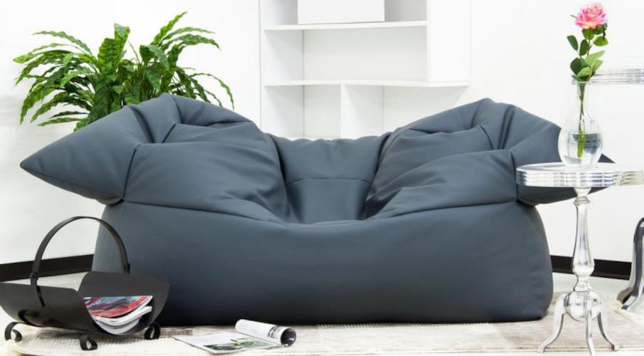 fauteuil gonflable gris foncé intérieur