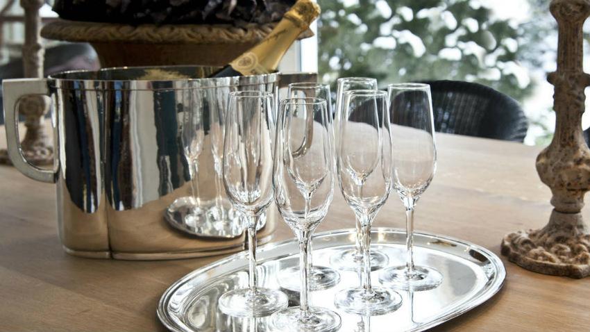 calici per champagne vassoio in argento