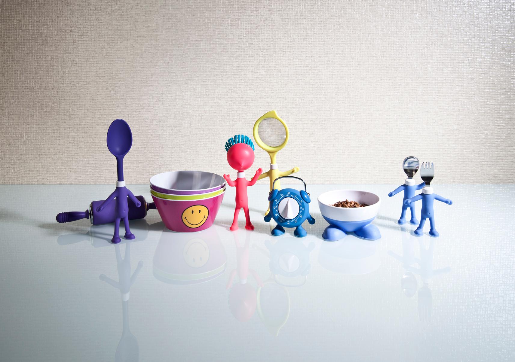 portapappa e piatti in plastica per bambini