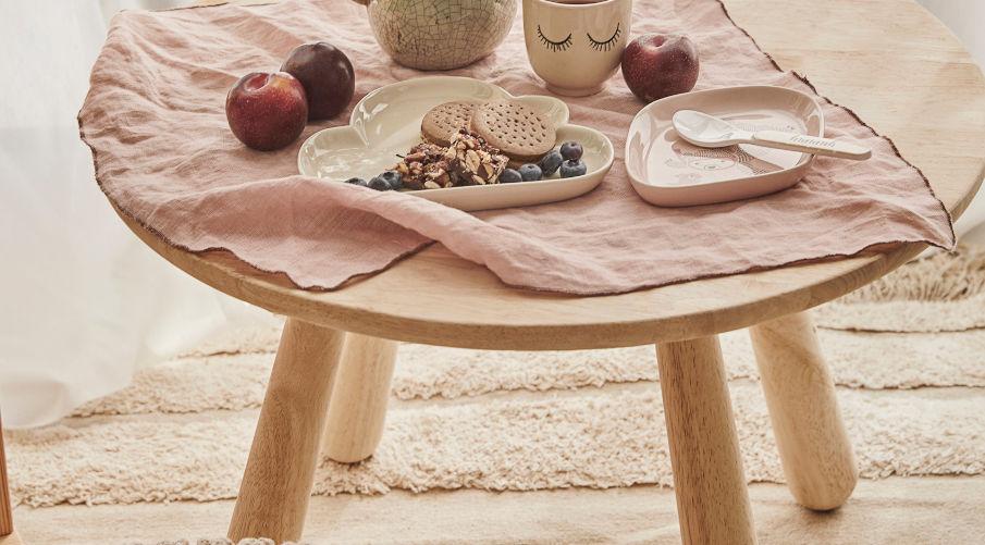 tavolino in legno per bambini