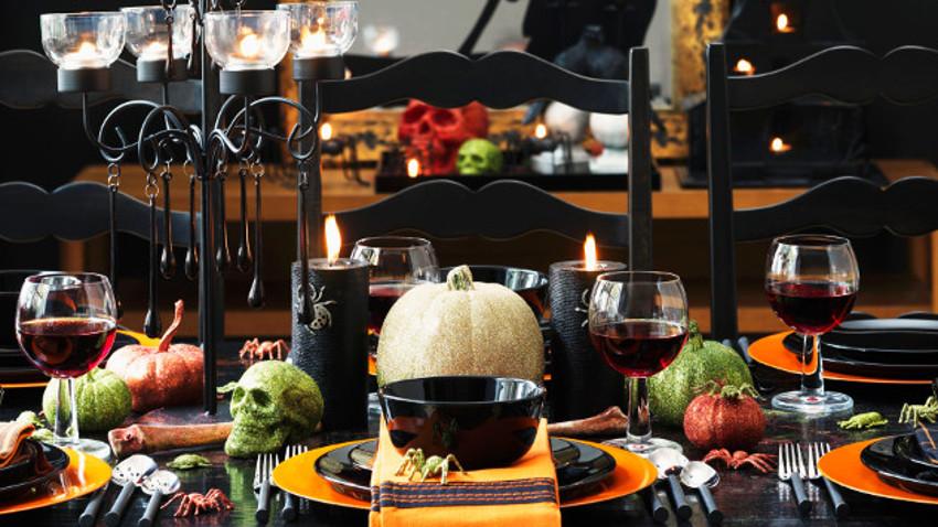 halloween maskers nl