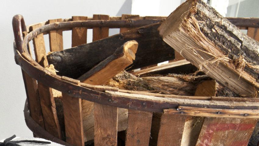 houtkachel inbouw houten haardmand