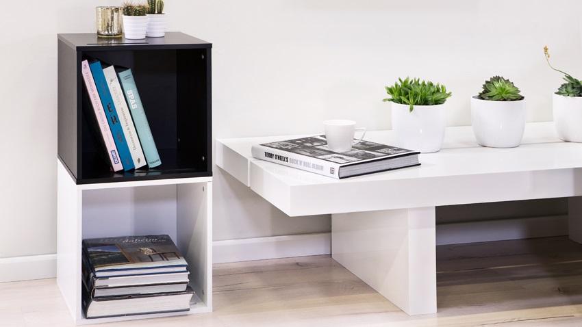 moderne elektrische wandhaard in modern interieur