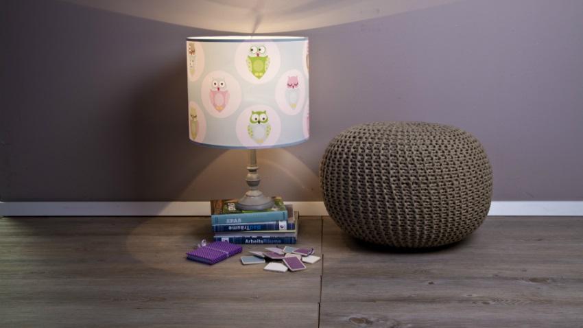 led sterrenhemel grijze poef kinderlamp paars