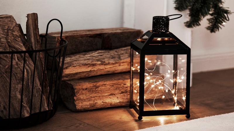 Kerstverlichting led in een lantaren