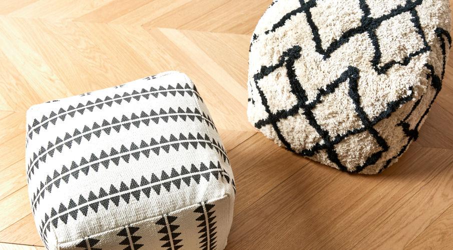 Wollen poefs met prints