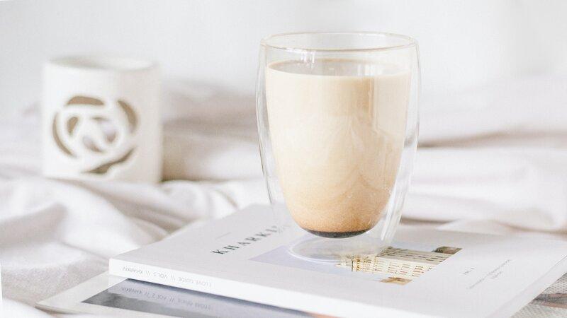 Szklanki do kawy Szklanka z kawą latte