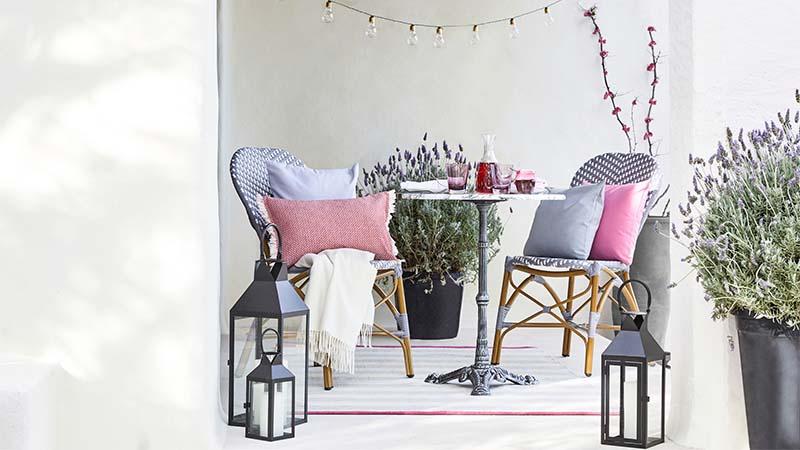 balkon w stylu prowansalskim
