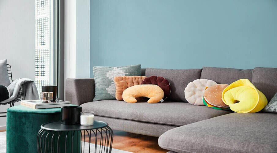 Sofy dla dzieci Szara sofa dla dzieci z poduszkami w kształcie owoców
