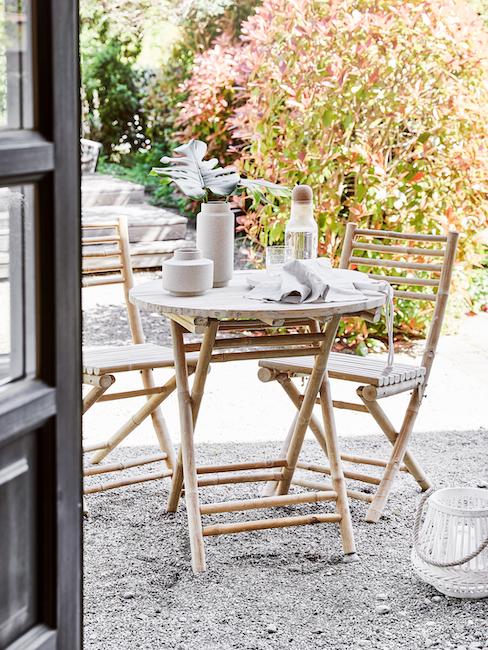 Mobilier de jardin 2019 en bois Petite table à manger avec deux chaises en bois clair