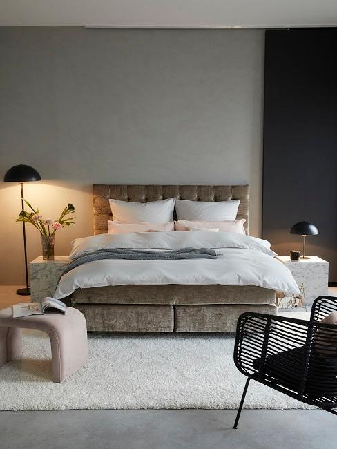 Graues Schlafzimmer im modernen Stil