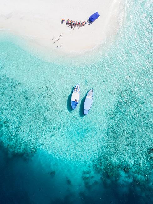Urlaub 2020 Strand mit Booten