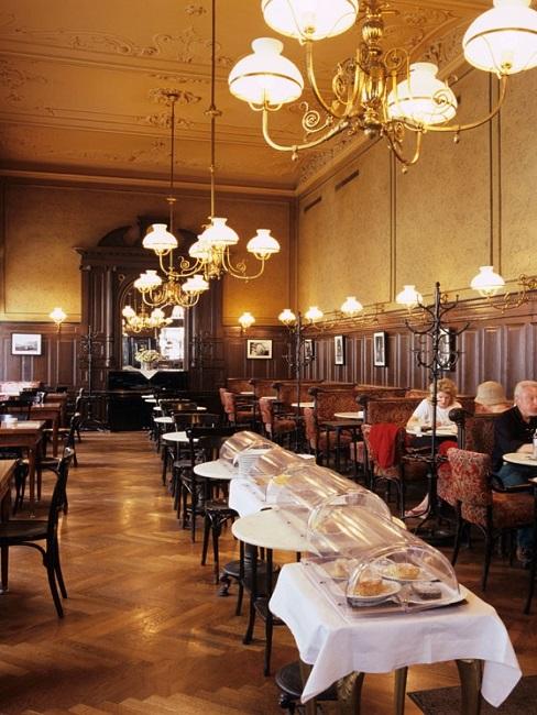 Wiener Kaffeehauskultur Cafe Sperl Wiener Kaffeehauskultur Cafe Sperl