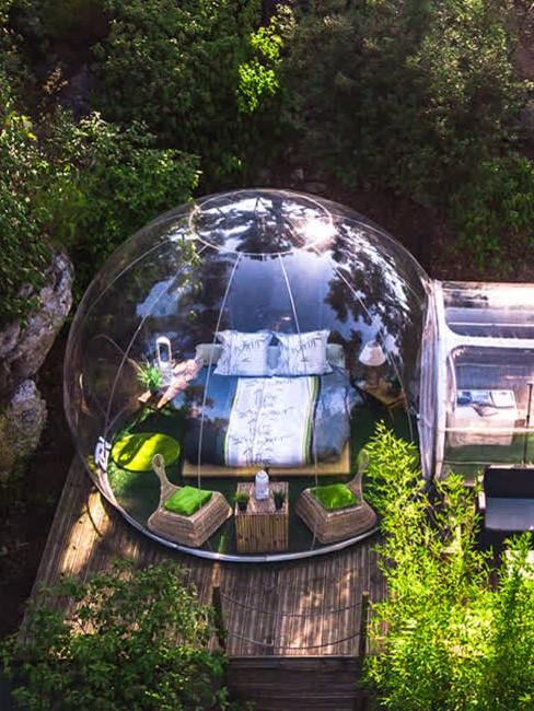 BubblesDrone21 dormir dans une bulle transparente