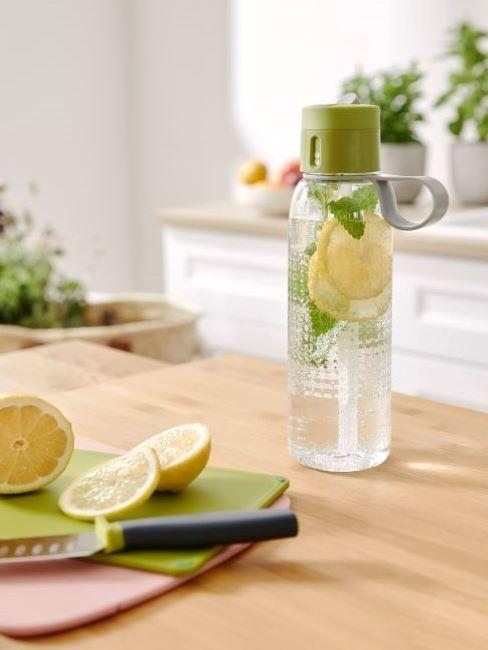 acqua detox limone