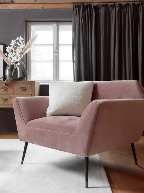 Gordijnen wassen header Gordijnen wassen dutchbone interieur oud roze stoel met bruine gordijnen en meubels