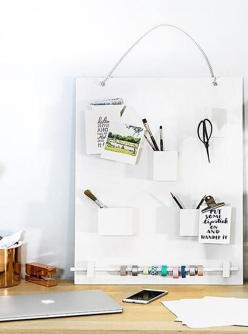 Organizer na biurko DIY Byały organizer na biurko DIY wykonywany metodą DIY
