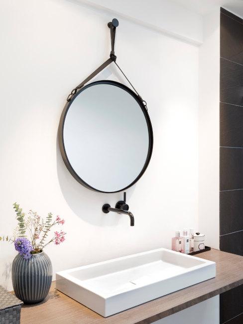 Dettagli bagno in stile industriale