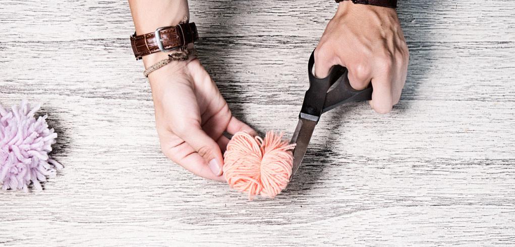 DIY-panier-pompons-5 DIY-panier-pompons-5
