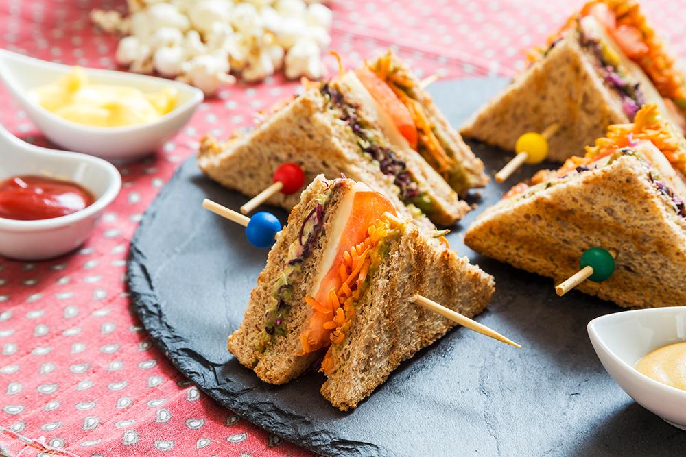 Le Ricette del Club Sandwich Vegetariano di Laurel Evans in Cucina Club-sandwich, Club-sandwich-vegetariano, Ricette, Laurel-evans, Cucina, Dalani, Food