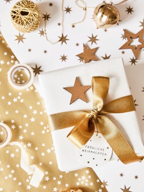 Confezione regalo con slogan come ciondolo