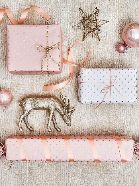 Geschenkverpackungen in Rose
