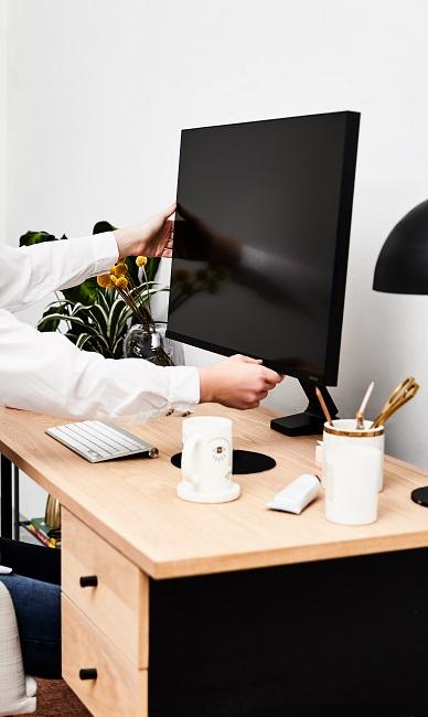 Schreibtisch nach Feng Shui Schreibtisch nach Feng Shui