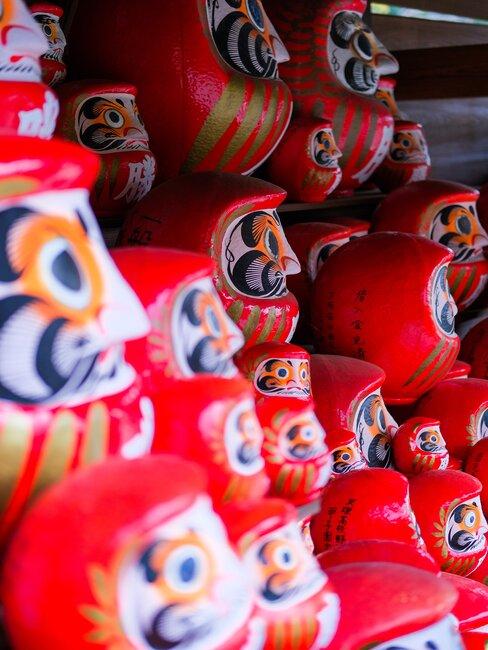 amuletos-japoneses-banner Amuletos japoneses Daruma