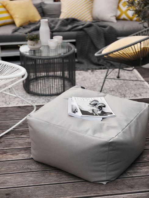 Fauteuils et chaises de jardin balcon avec pouf et chaises cantilever