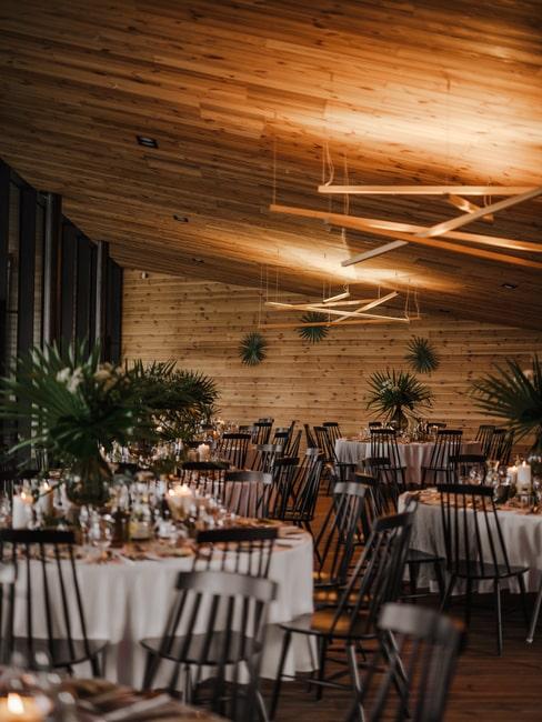 Wnętrze restauracji Między Deskami