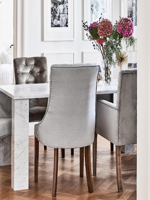 Moderne Wanddeko Esszimmer - The Ikea Table Tops