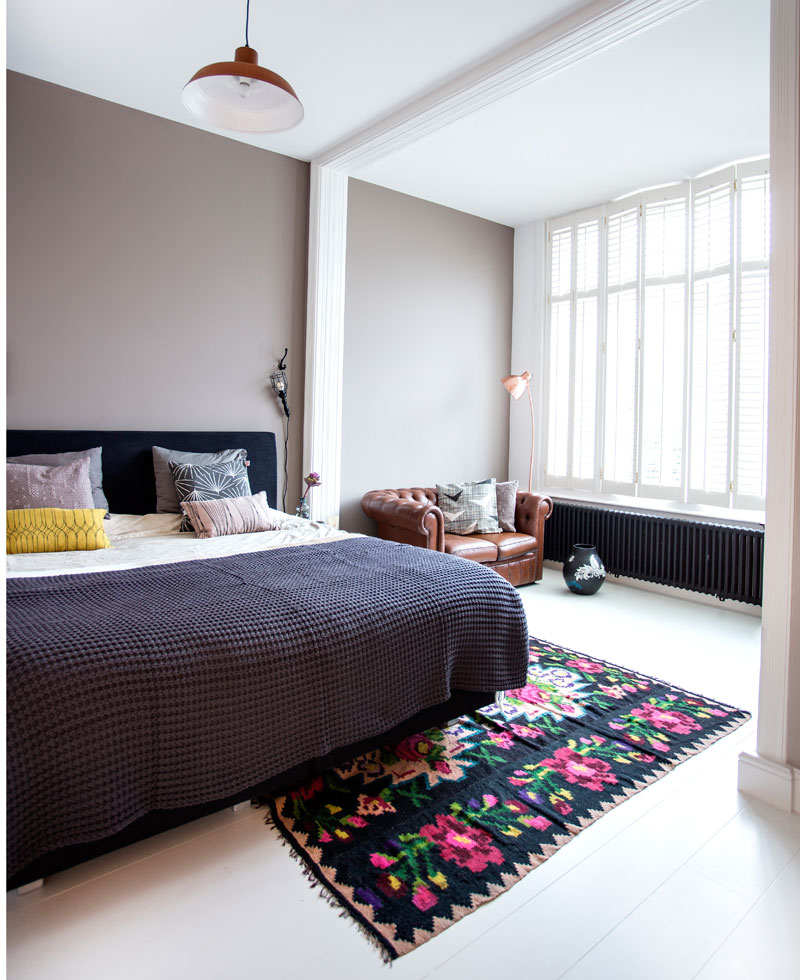 Odette Simons Schlafzimmer Bett