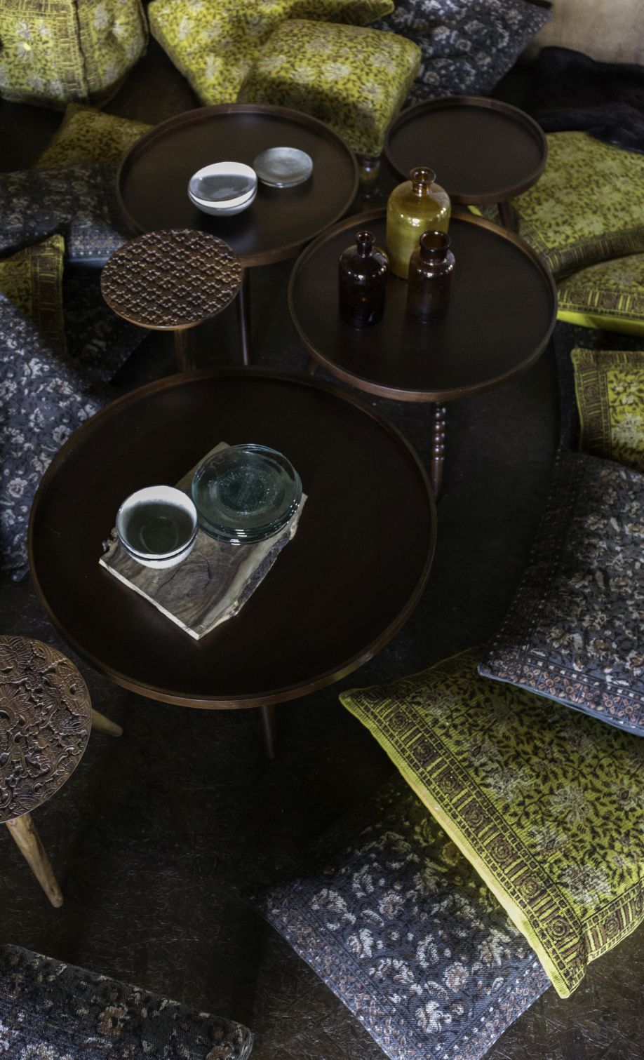 Indian_block_pillows_setting