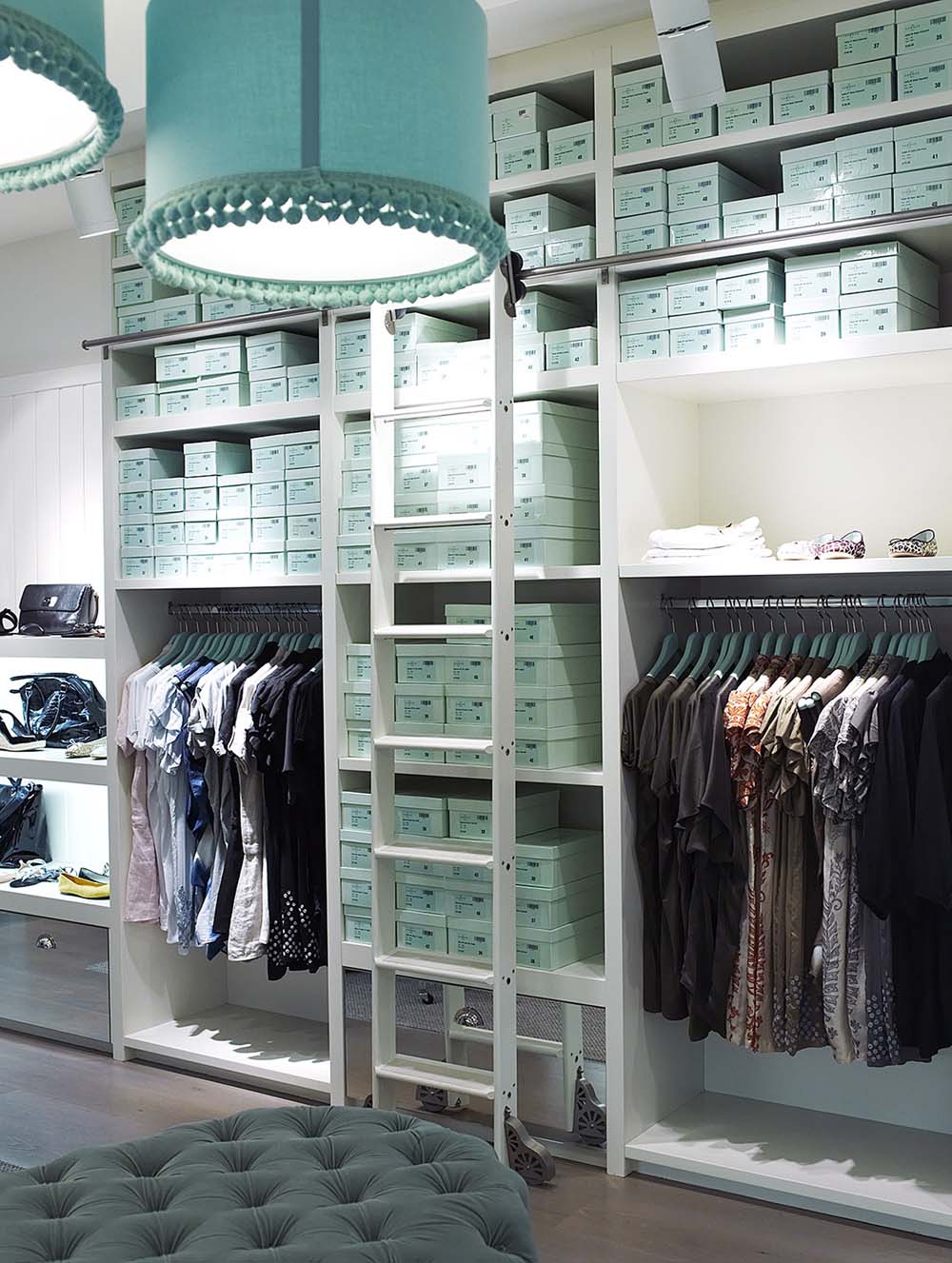 Kleiderschrank