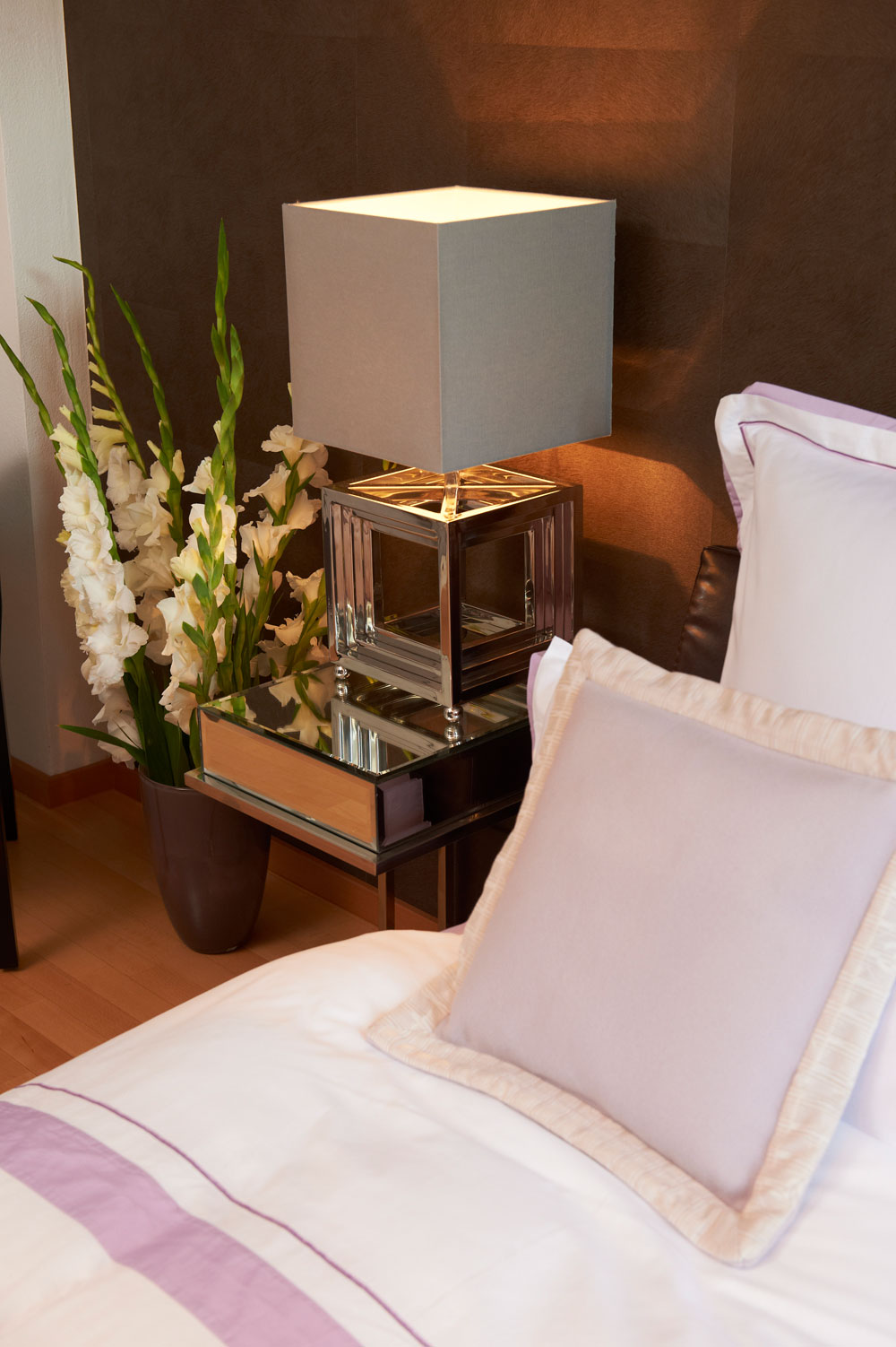 Lika a Lady Schlafzimmer NAchtkästchen