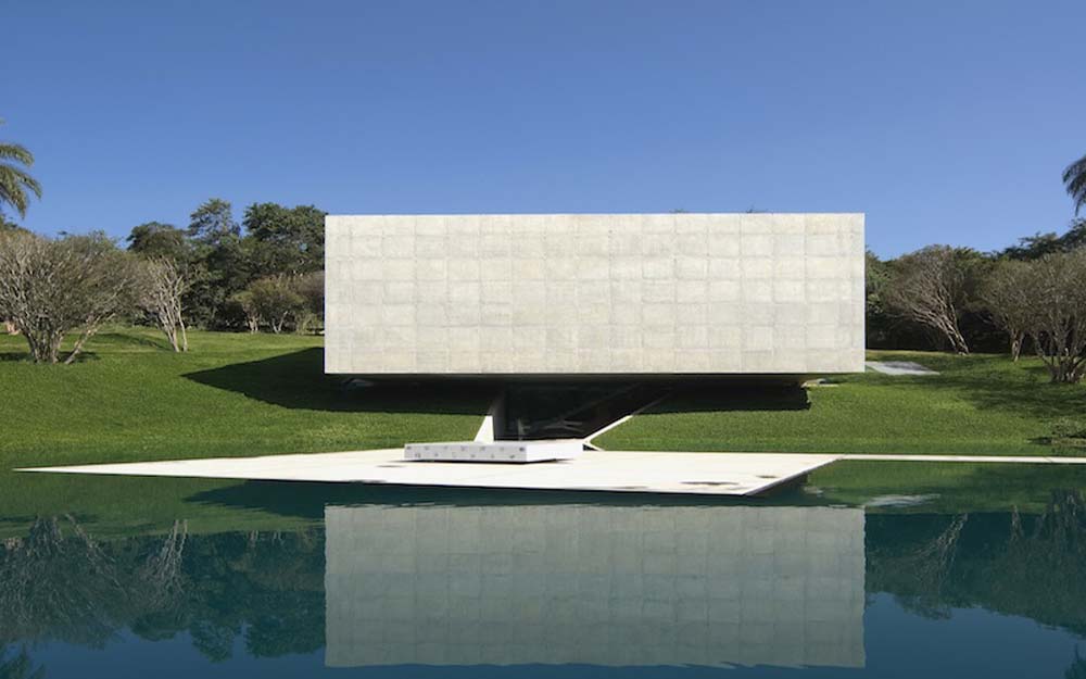 5.Galeria-Adriana-Varejão-foto-Eduardo-Eckenfels