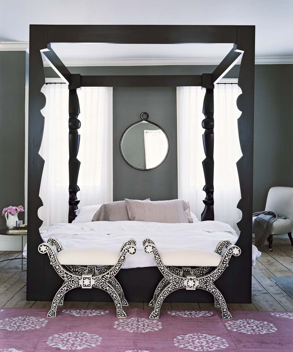 709 Domino Beds