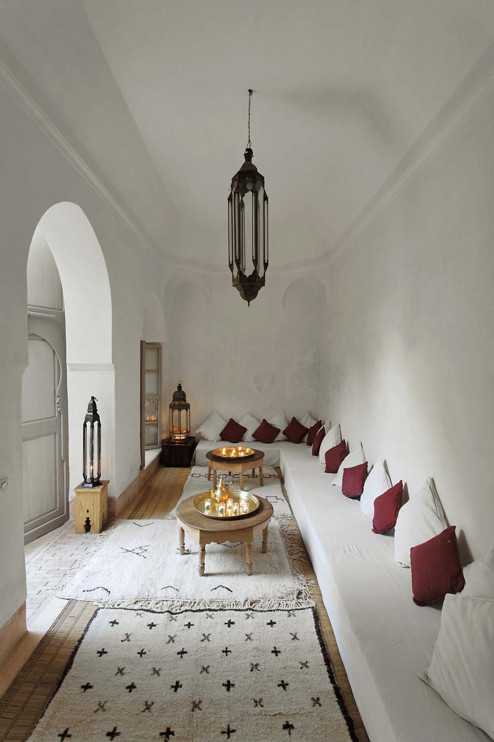 5.rechts_living4media_00349011
