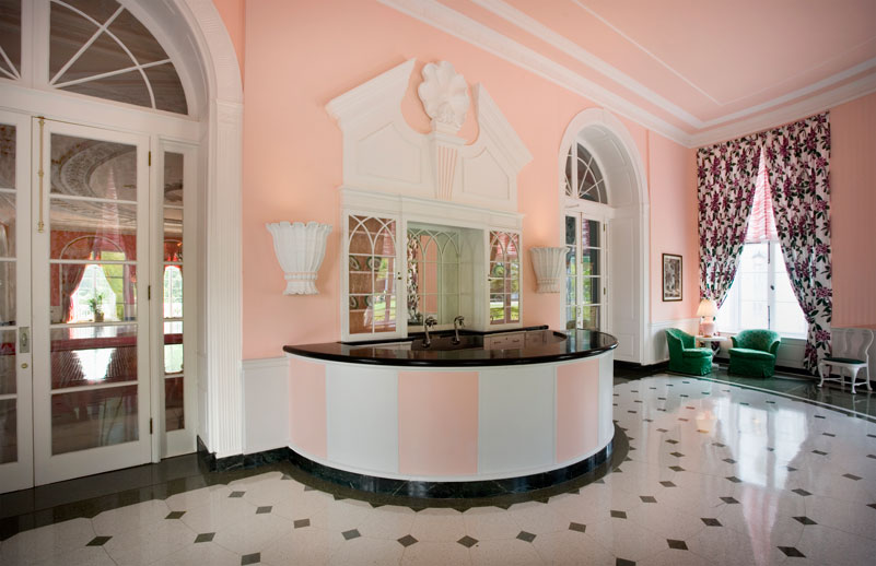 RESIZEGreenbrier---Casino-restaurants---arnaud-053