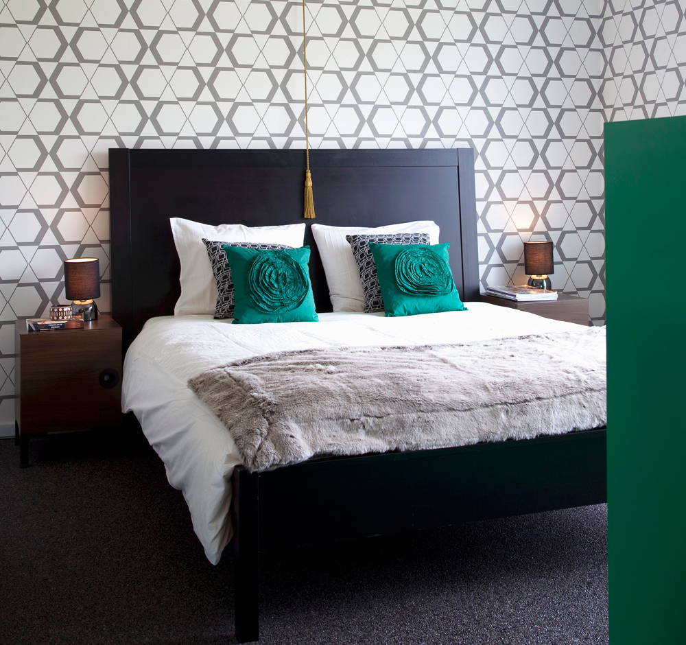 Schlafzimmer Smaragdgrüne Akzente