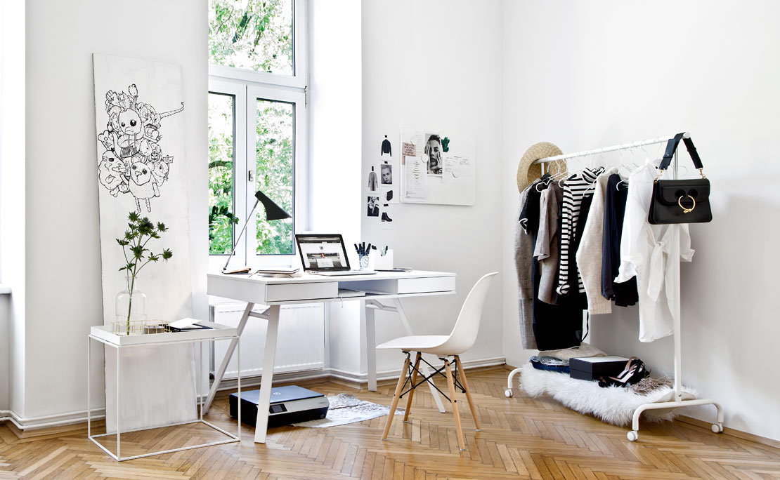 Westwing-Hausbesuch-Carola-Pojer-Vienna-Wedekind-Arbeitszimmer-Schreibtisch