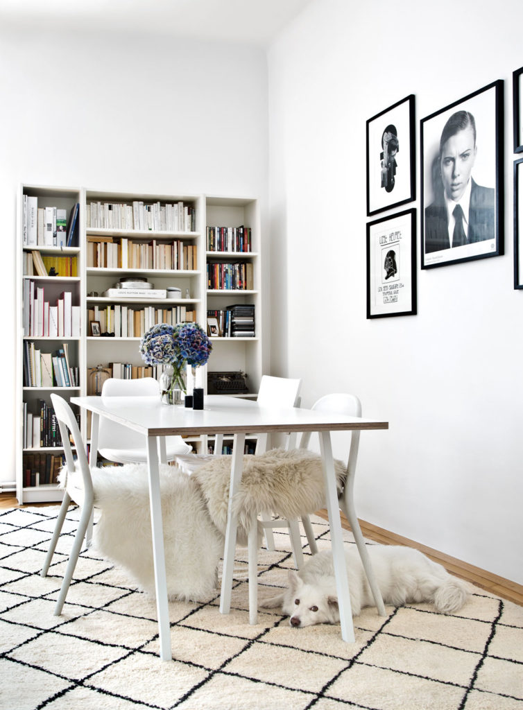 Westwing-Hausbesuch-Carola-Pojer-Vienna-Wedekind-Esstisch-Hund