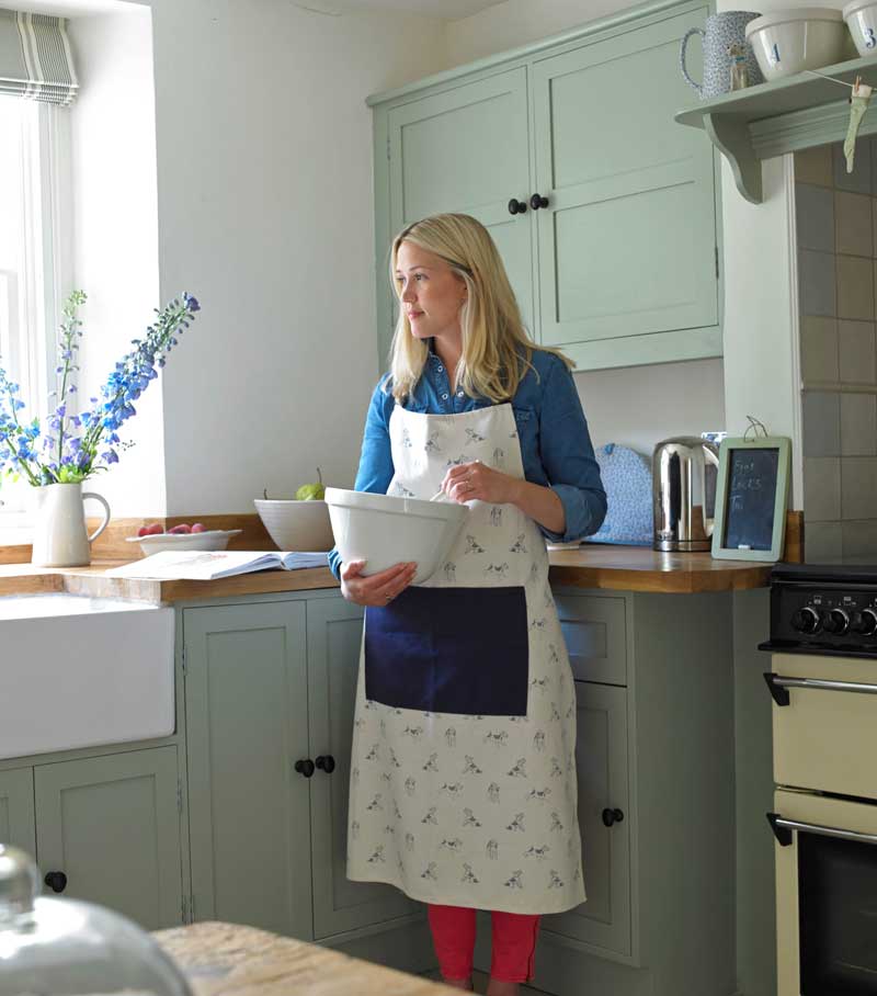 Landhaus-Charme Küche Vicky White kocht
