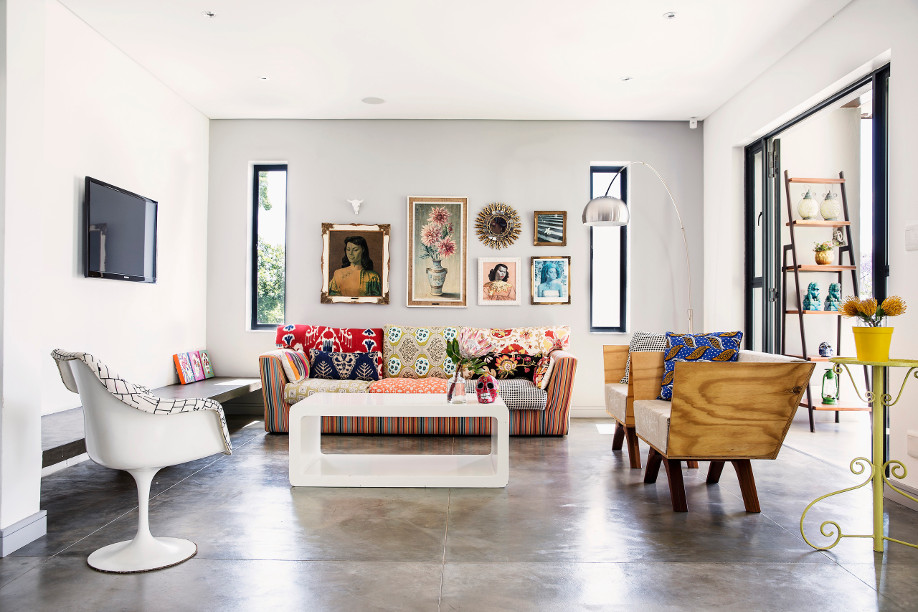 westwing-beton-wand-wohnzimmer