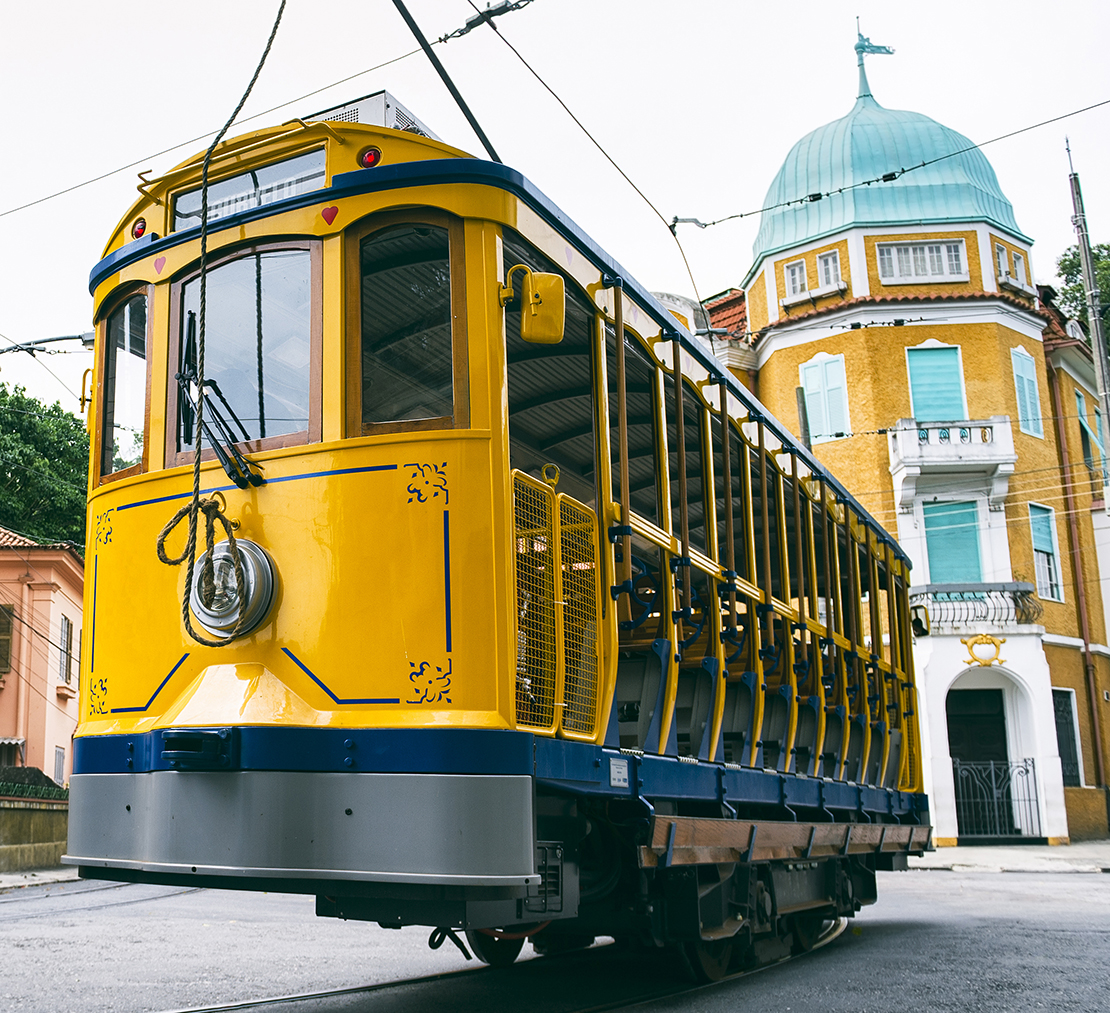 westwing-santa-teresa-tram-gelb