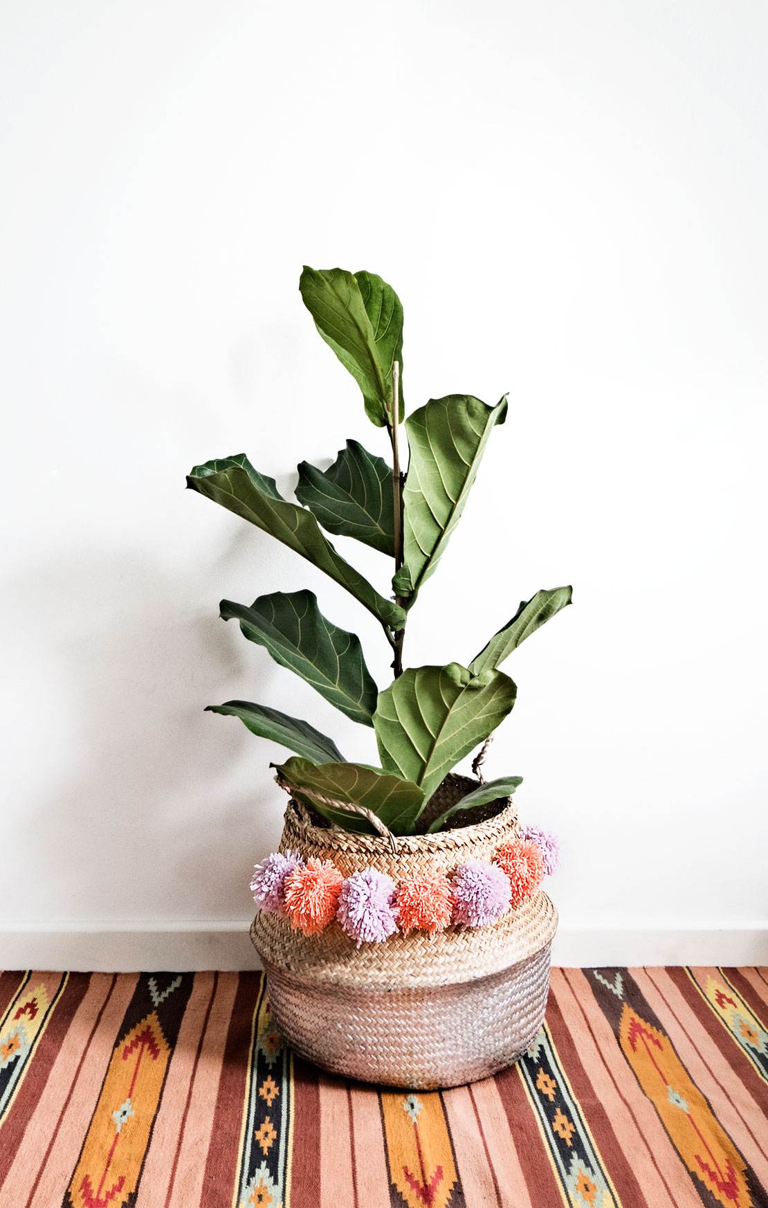Westwing-DIY-Pompom-Korb-Detail