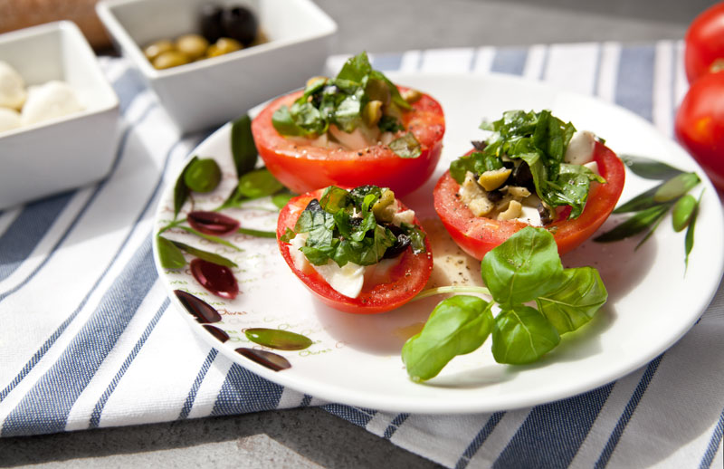 Caprese Snack Gefüllte Tomaten Rezept Westwing