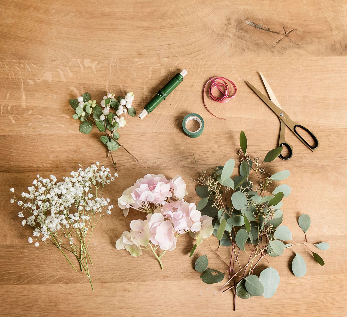Westwing-DIY-Blumenkranz-Elemente