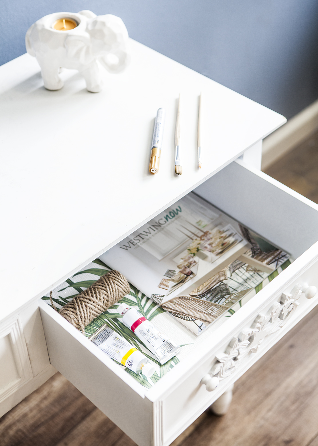 schublade-mit-tapete-wallpaper-for-article