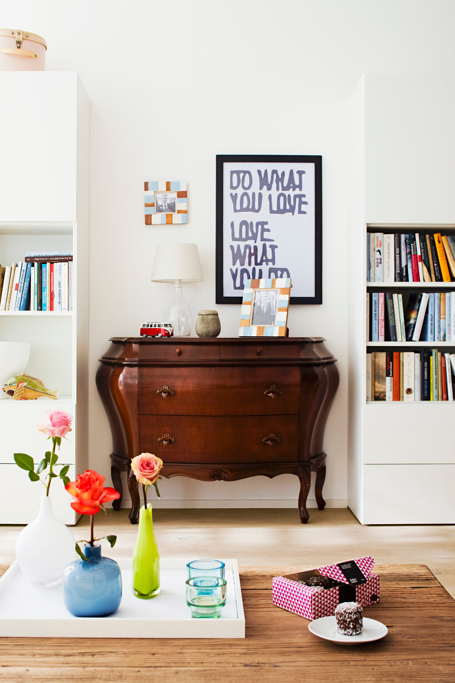 Westwing-Wohnzimmer-Blume